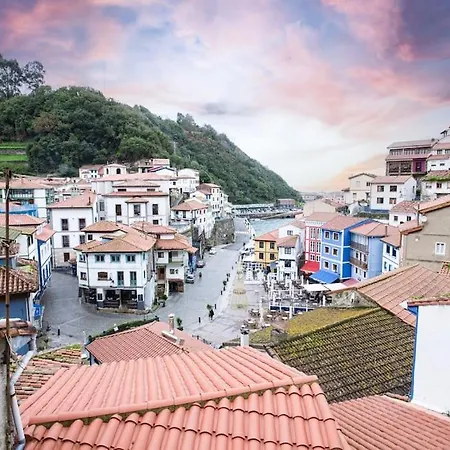 Beautiful House At The Seaside Cudillero